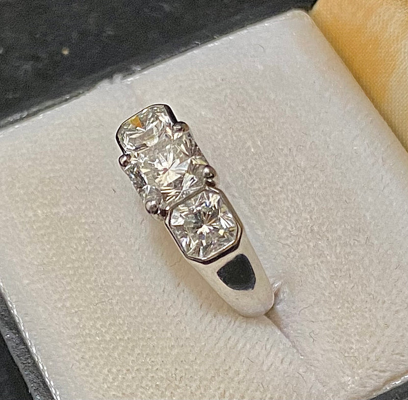 Tiffany & Co. Pre-Owned Tiffany & Co. Lucida Split Shank Diamond Engagement  Ring, Platinum D VVS2 0.70Ct 135271 - Jomashop